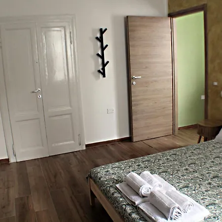 Couette-café Red House Garlate